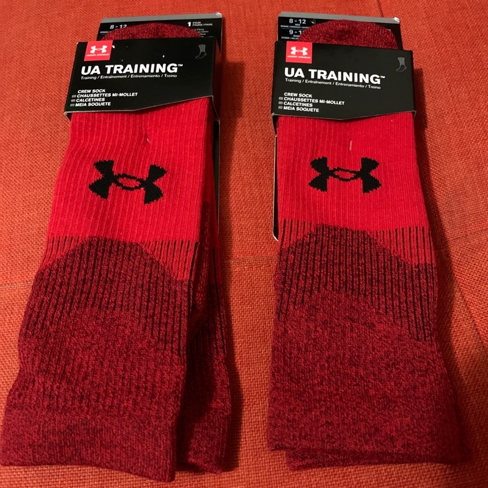 UNDER ARMOUR UA TRAINING RED CREW SOCKS 8-12  2 Pairs